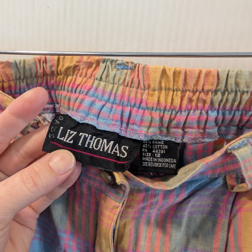 VINTAGE Liz Thomas 80s Plaid Multicolor Womens Pleated Shorts - Picture 3 of 9